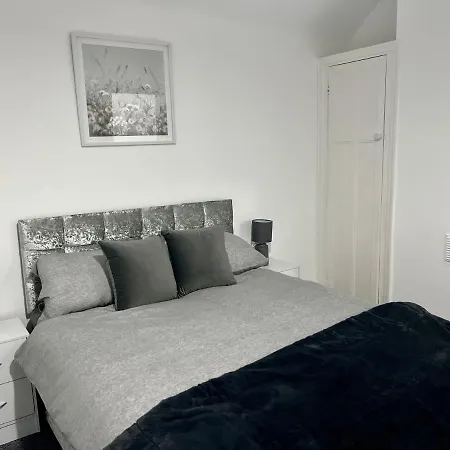 Beautiful And Homely 3 Bed House With Free Parking So Close To Man City And City Centre Manchester Exterior photo